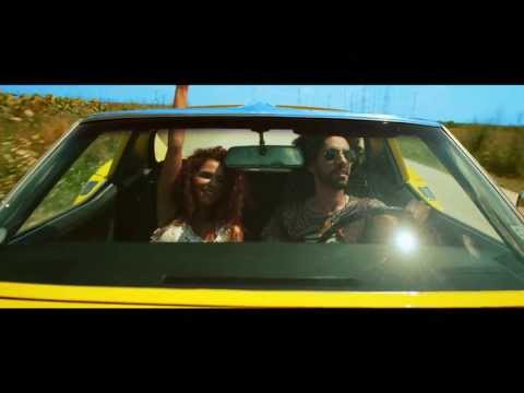 Viky Red - Miroase a dragoste de-o vara [Official video] HD