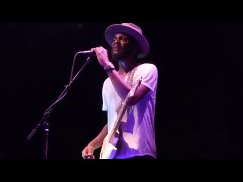 Gary Clark, Jr. - If Trouble Was Money [Albert Collins cover] (Houston 03.04.16) HD