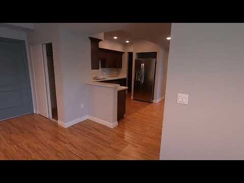 PL10493 - HUGE Upper 3+2 Apartment for Rent (Van Nuys, CA)