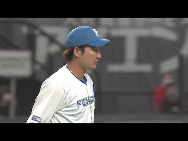 【4回表】ピッチャーを助けた!! ファイターズ・ 渡邉諒のナイスプレーで進塁を防ぐ!! 2022年3月2日 北海道日本ハムファイターズ 対 東京ヤクルトスワローズ