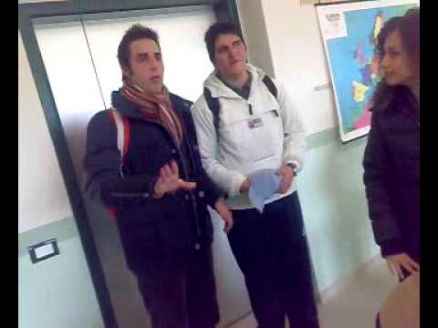 dimitri che reclama 2 ( o 6 o dal preside)