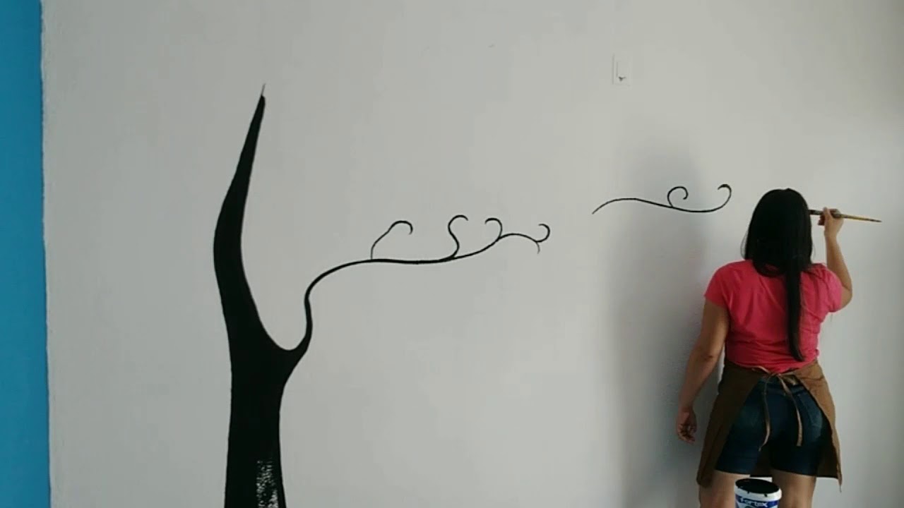 Watch Now Pintura de árvore na parede Pintura de árvore na parede