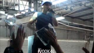 DOBLE RIMA - LA CUADRA ESTA CALIENTE