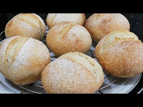 Voici Comment Faire Des Petits Pains Bien Croustillants Hum Miam Miam !!!