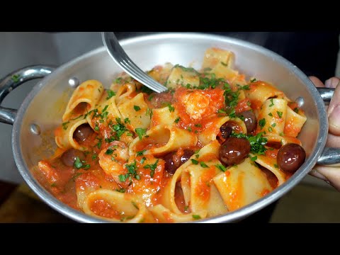 Pasta Calamarata con Baccalà e Olive nere, semplicissima e squisita