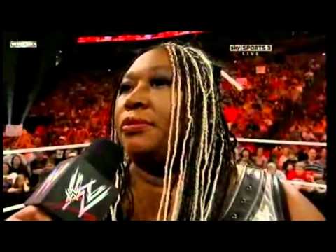 kharma reveals her pregnancy (30-05-2011)
