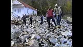 preview picture of video 'Поплава Старо Коњарево-Македонија 14.11.2004(NATURAL DISASTER in Staro Konjarevo-Macedonia-PART3)'