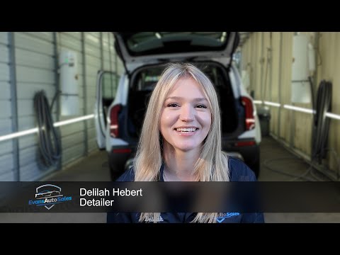 Detailer Delilah Hebert