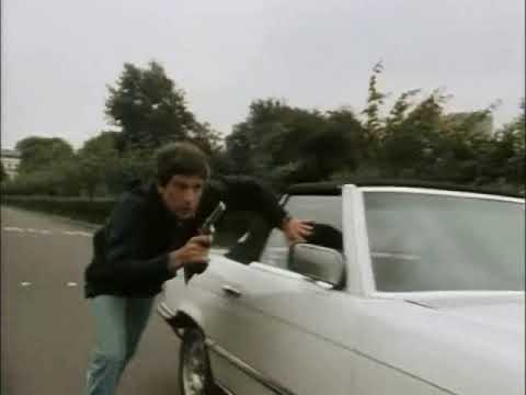 Dempsey & Makepeace S01E05 - Scene 3
