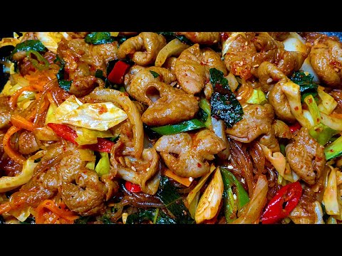 곱창전문집보다 맛있는 야채곱창볶음 만들기 l 곱창은 ⚪⚪⚪를 넣고 씻어줘야 냄새가 나지 않고 맛있어요!! l 만원으로 정말 푸짐하게 야채곱창 즐기기