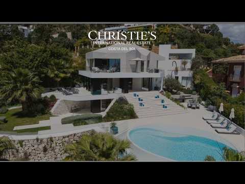 Incredible contemporary villa in El Herrojo Alto, Benahavís