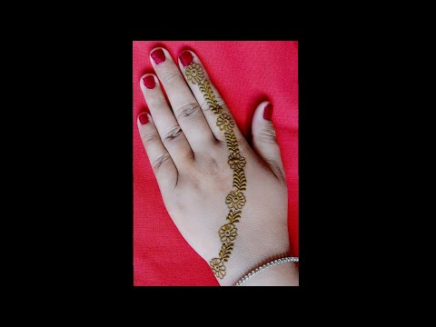 Back Hand Simple Mehndi Design 😍#Shortvideo#Chetana's Art