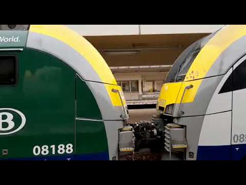 MR08 08188+08563 vertrekken uit Brussel-Noord als S2 3687 naar &lsquo;s Gravenbrakel