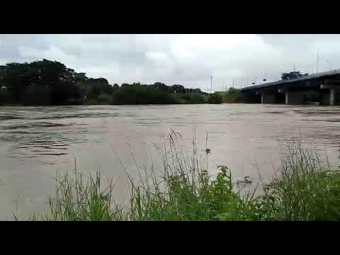 Rio Poti atinge a cota de inundação e avança sobre Teresina