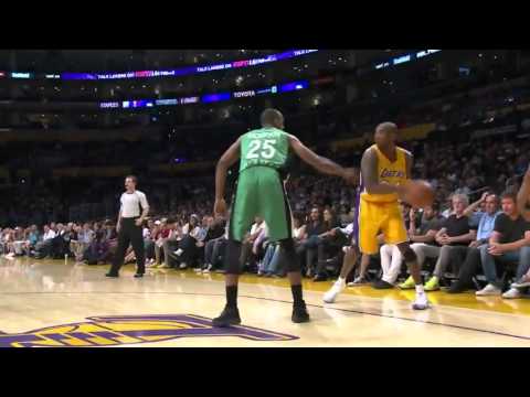 Kobe Bryant's Bounce Pass to Russell | Maccabi Haifa @ Los Angeles | 12-10-2015