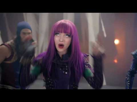 Brenna D'Amico video de descendientes 2