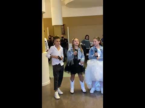 BennyG canta alla comunione di Alessia (pazza D’amore )