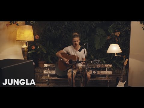 Santiago Saez · " New Rules" (Dua Lipa Cover) · Backyard Session
