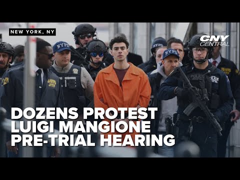 'Free Luigi': Dozens of protesters rally outside NYC Supreme Court ahead of Luigi Mangione hearing