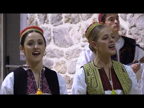 U SVE VRIJEME GODIŠTA