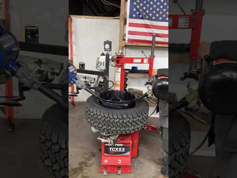 35x12.50R20s mounted on 20x14 Fuel Wheels 🔥🤯#tireshop #tires #35s #fuelwheels #fuel
