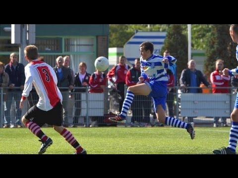 Oliveo A1 - RKAVV A1 Hoofdklasse Voetbal in Pijnacker