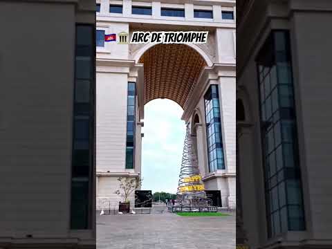 🇰🇭🏛️ Arc de Triomphe #cambodia #phnomphen #visitcambodia #arcdetriomphe #travel #asia