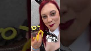 Wanna get THICK? Eat some UMBREON CUPCAKES! 🧁 #casalemonferrato #cupcakes #erzascarletcosplay