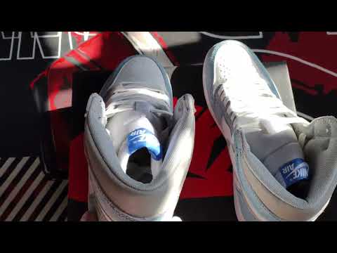 Air Jordan 1 High OG Hyper Royal