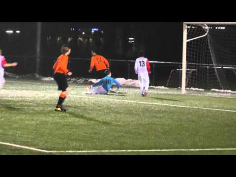 13 feb 2012 FC Utrecht D1 - VV De Meern C2 vr 5-4 Doelpunt Hassan 3-3