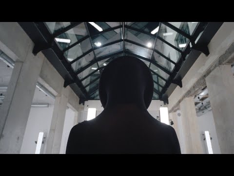 ALAÏA SUMMER FALL 25 COLLECTION BY PIETER MULIER