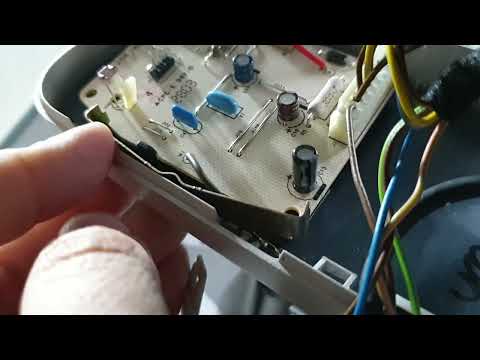 2004 Mercedes E500, W211, Reassembling Rear View Mirror, after changing map lights to LED - Backview