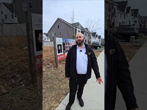 Unique Opportunity in Oak & Vine! 🔥2-family home approved lot — a rare find you don’t see every day.