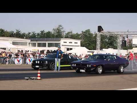 Drag racing: Mustang GT Vs Plymouth Road Runner 1/4 mile - Rivanazzano Hills race 2014