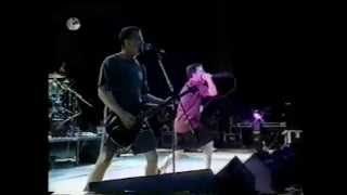 Faith no more - Be aggressive - live in Israel 1995 - Mike Patton