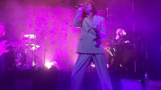 Børns - Tension/Holiday live at The Riv (January 27th, 2018)