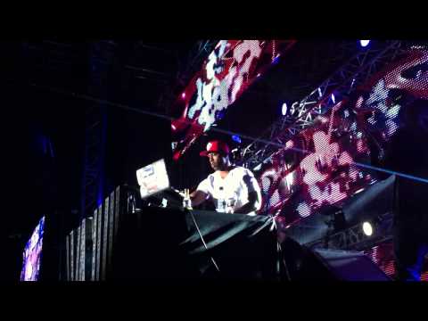 Whoo Kid Live Mix in front of 75.000 people at DJ Open Air Party 2014