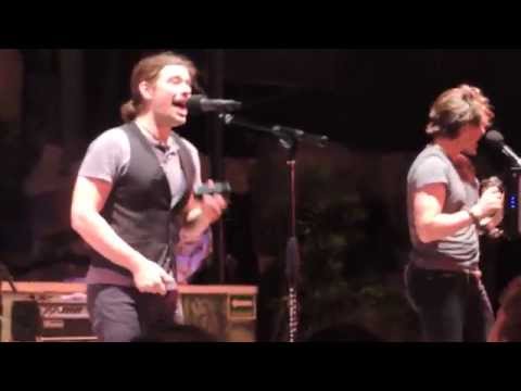 Hanson - Wish That I Was There / Madeline - Back To The Island 2015