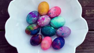 Coloring Eggs With Whipped Cream