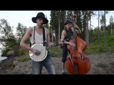 NOTHING ELSE MATTERS by STEVE´N´SEAGULLS (LIVE)