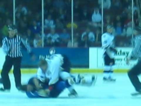 Robin Gomez vs Matt Krug