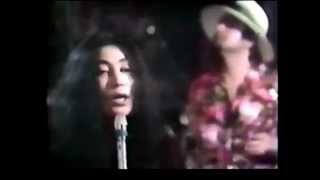 Yoko Ono singing Joseijoi Banzai