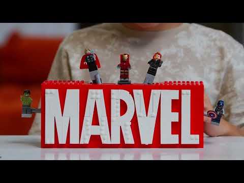 thumbnail video image 2 of Set LEGO Marvel: Logotipo MARVEL y Minifiguras Set 76313, 2 of 5