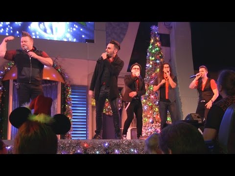VoicePlay a cappella group performance at Mickey's Very Merry Christmas Party 2015