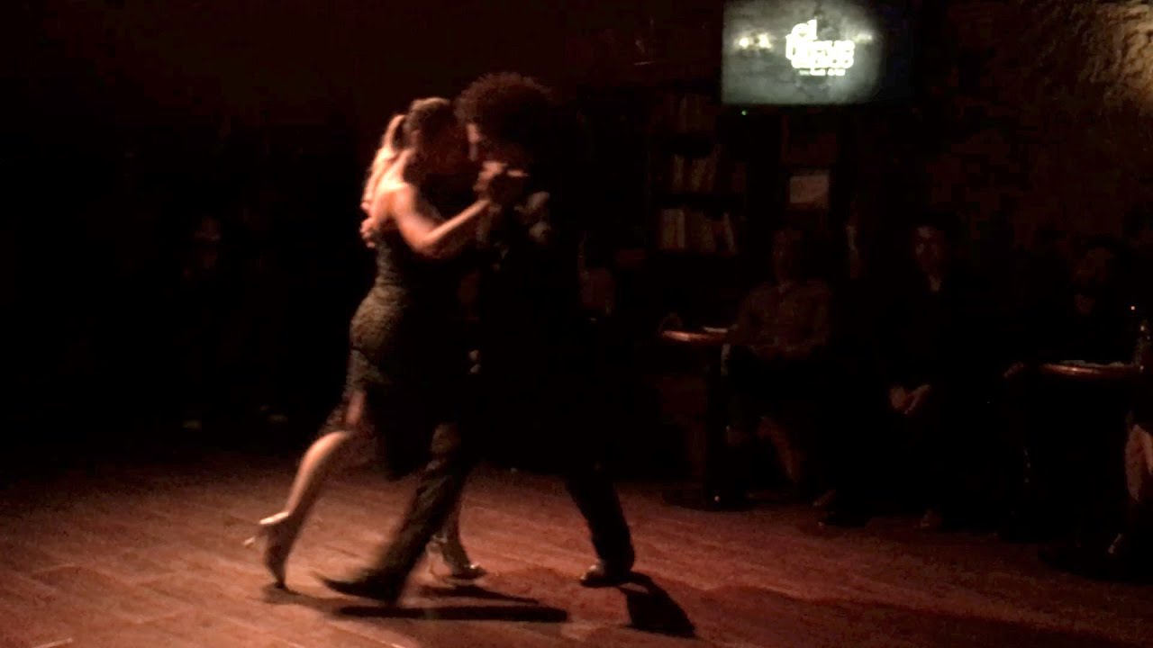 Vinicius Souza y Gaby Mataloni en Milonga Breve, Puebla, Mexico 2/3