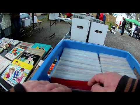 Galopprennbahn Dresden  - Flohmarkt 16.4.2023