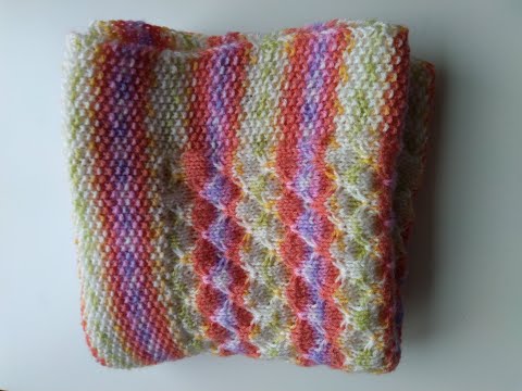 Heute stricke ich eine Babydecke mit Perl- und Rautenmuster.