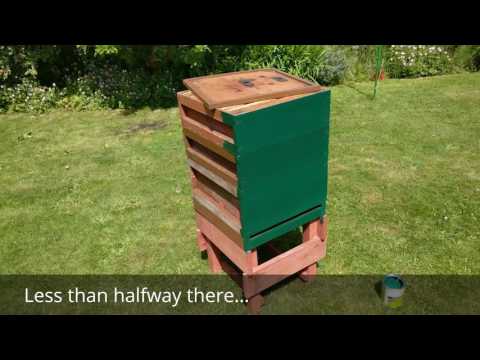 How to Paint a Beehive in UHD - Beutenschutz-Lack #bees #beehive #paint