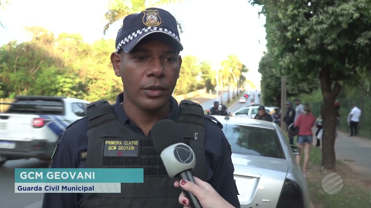 GCM E POLÍCIA MILITAR REALIZAM BLITZ DE FISCALIZAÇÃO NA AVENIDA GOIÁS