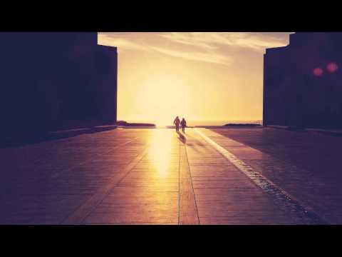 download lagu mp3 mp4 Peer Kusiv, download lagu Peer Kusiv gratis, unduh video klip Peer Kusiv